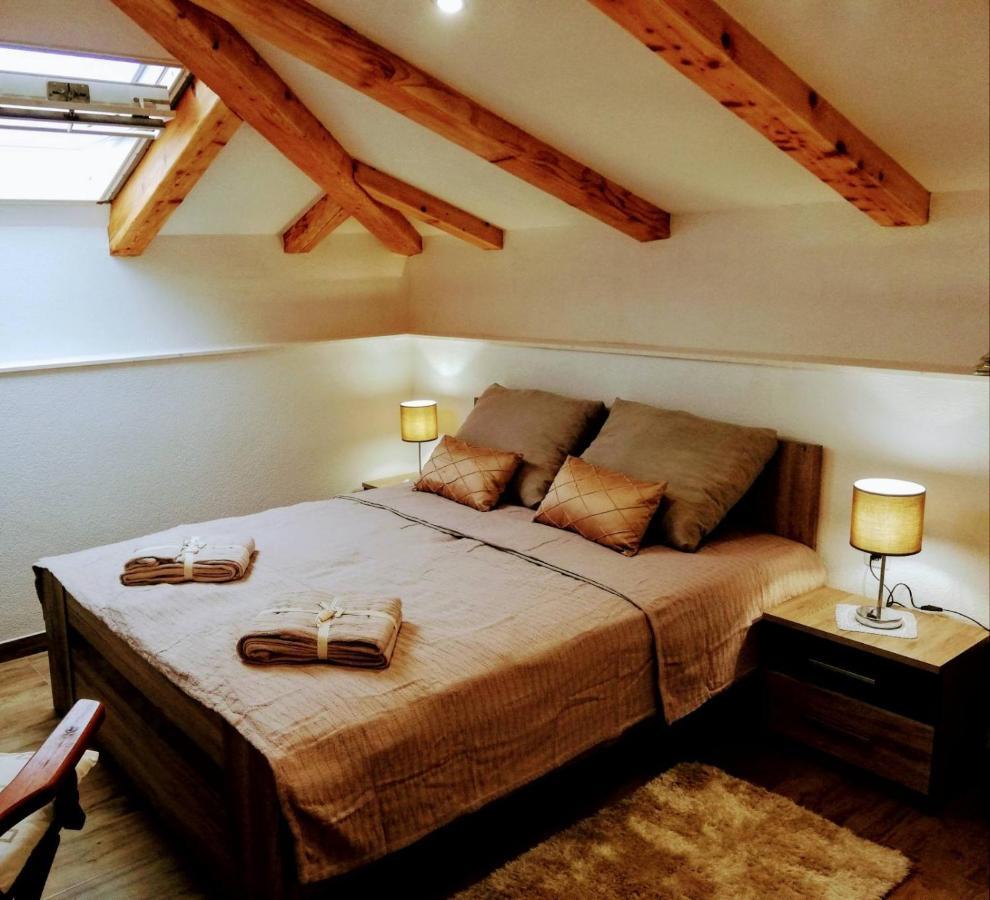 Апартаменти Lux Attic Old Town Rab Раб Екстер'єр фото