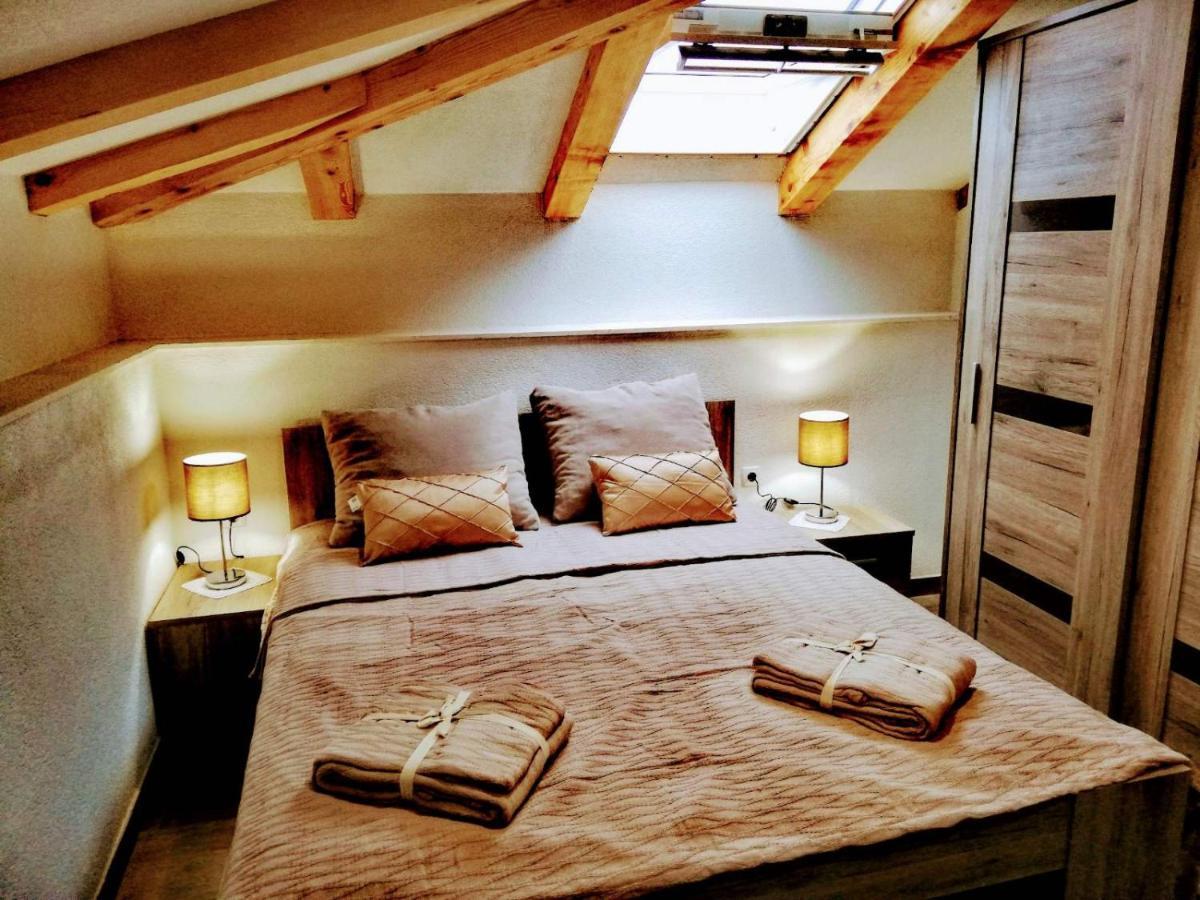 Апартаменти Lux Attic Old Town Rab Раб Екстер'єр фото